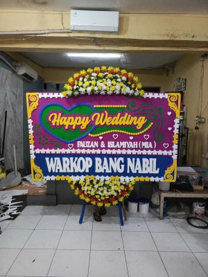 Papan Bunga di Margonda